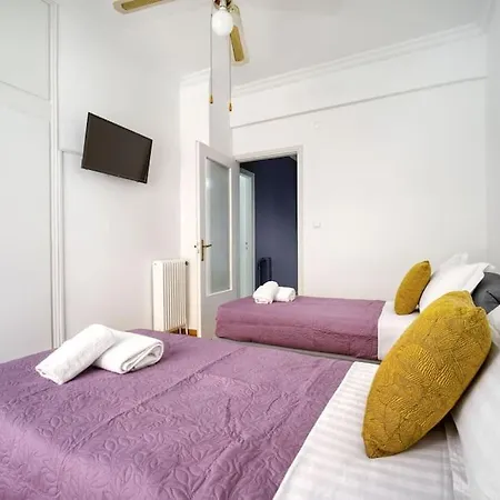 Apartment Sunny 2 Bedroom Cozy Apartment, View Of Parthenon