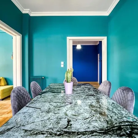 Sunny 2 Bedroom Cozy Apartment, View Of Parthenon Apartment *