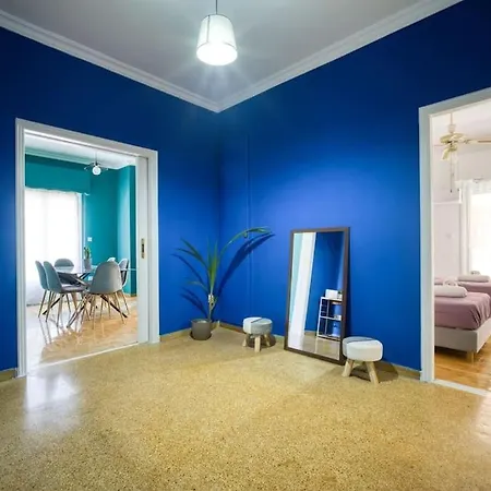 Sunny 2 Bedroom Cozy Apartment, View Of Parthenon Apartment